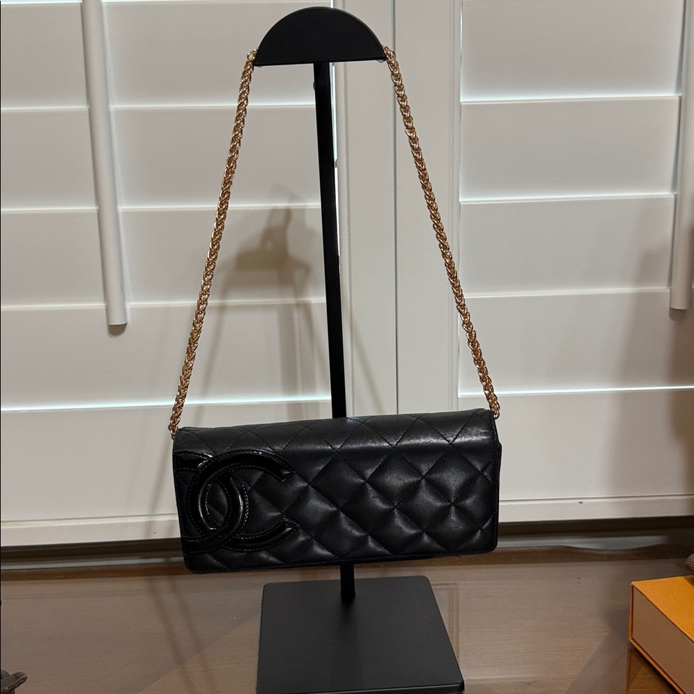 Chanel Cambon Black Lambskin Bifold Wallet - Picture 3 of 16